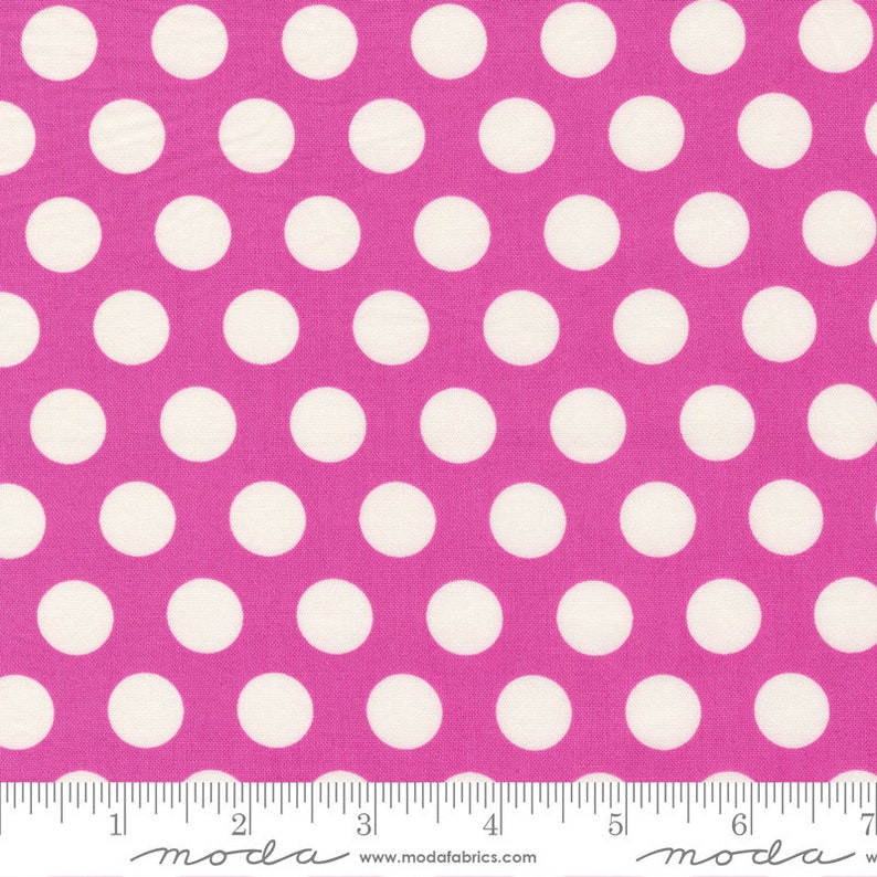 Valentines Day Moda Fabrics Sherri and Chelsi SINCERELY YOURS Spring Dots 100% cotton quilting fabric yardage Petunia