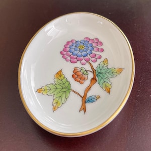 Vintage Herend Queen Victoria 3&quot; Oval Ashtray, Ring Dish