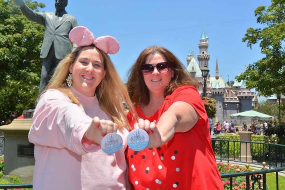 Disneyland Visit - 2015-02-01 - World of Disney - Pin Trad…