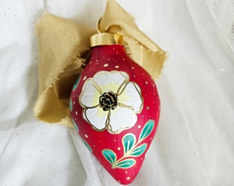 Vintage Carrot-Shaped Ceramic Red Handpainted Ornament