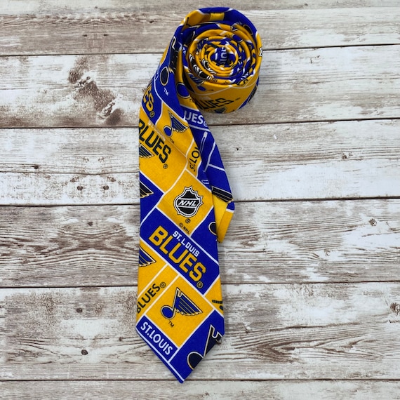 skinny tie with suit