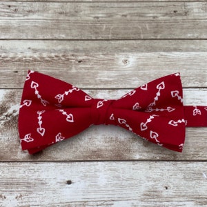 Valentines Day Bowtie, red bowtie, red arrows bowtie, mens bowtie, boys bowties, pretied bowties, selftie bowties