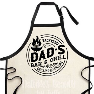 Dad&#39;s Bar & Grill Apron: Men&#39;s BBQ Cooking Apron