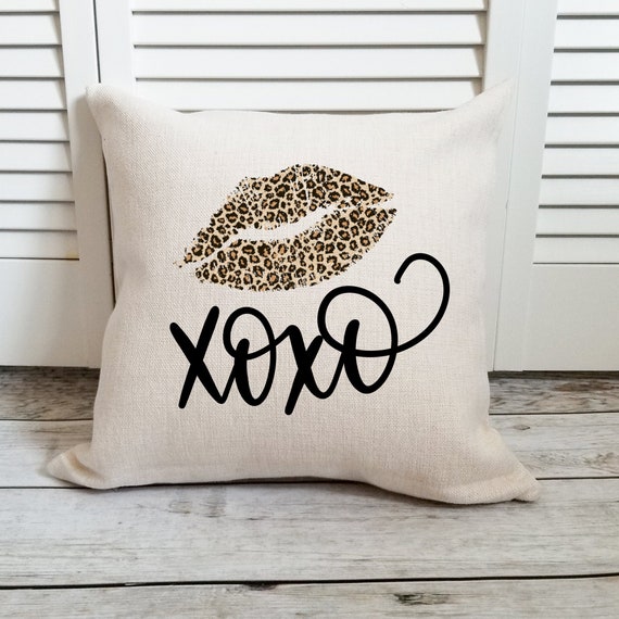 Xoxo Cheetah Print Lips Pillow Case Valentine S Gift Etsy