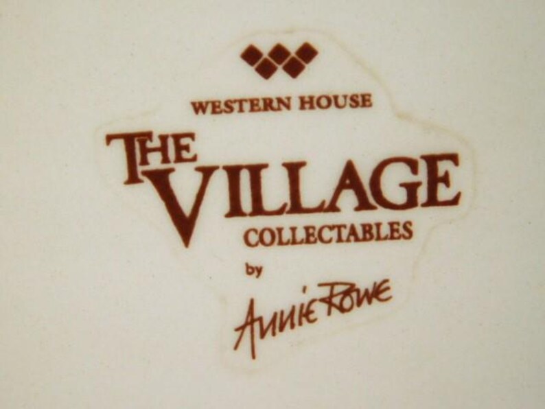 Western House the Village Collectables Gift Shop Tea Pot Free UK