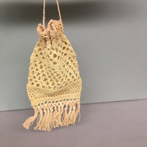 1900s Victorian Reticule, Handmade Antique Beige Pink Wrist drawstring bag with fringe, Cotton crochet, 10” x 5”