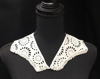 1940s Off White Eyelet Notched collar, Sewing project, Collar accessory, Edged in machine lace, 21" neckline x 2" CB height