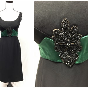 1960er Jahre S Schwarzes Krepp Formales Cocktailkleid von Junior Accent, Union made Vintage Holiday Dress