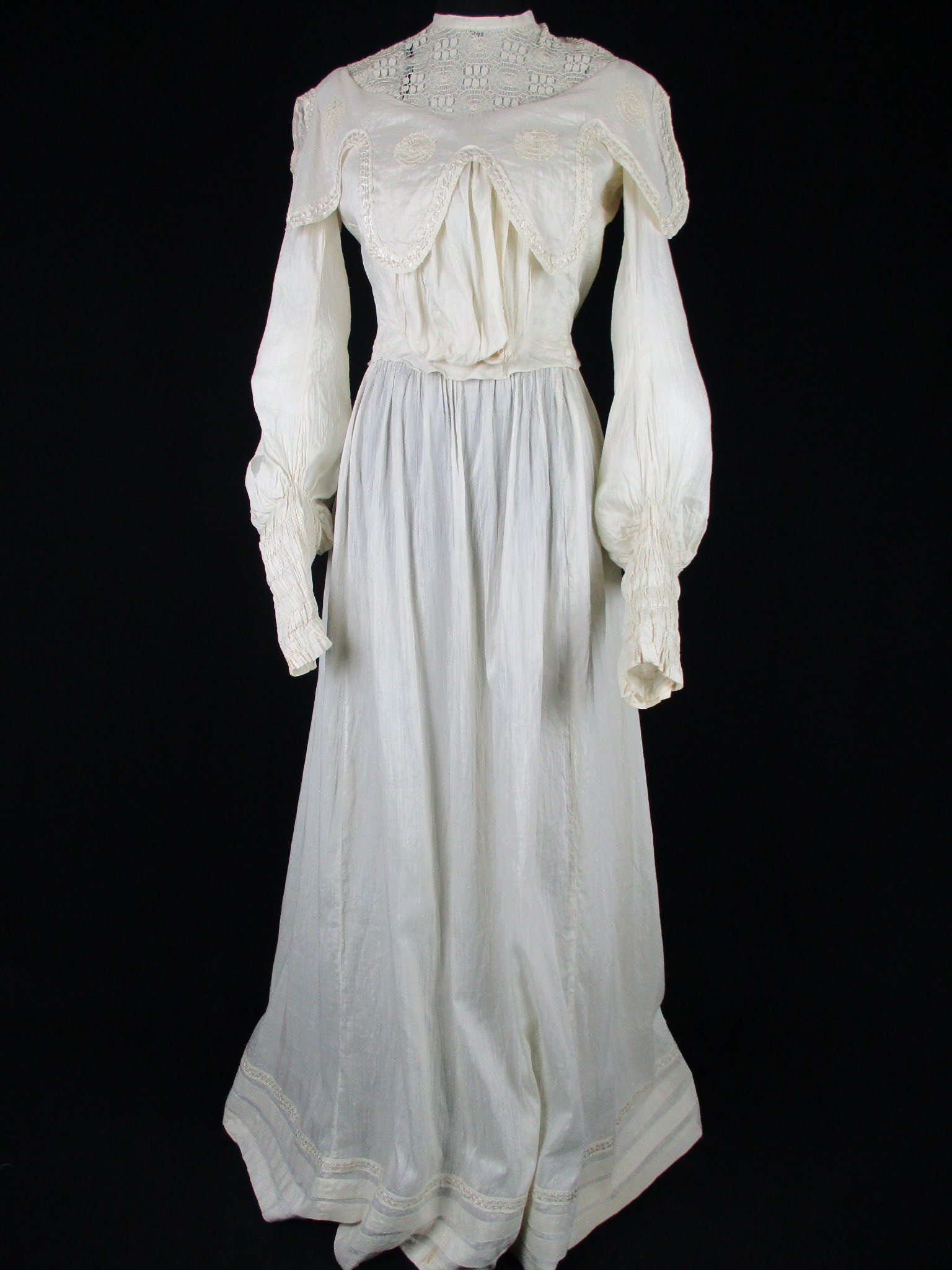 1900s XXS Ivory Cotton Silk Dress Set Handmade Lace Details - Etsy
