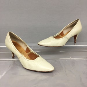 Cream Heel Pumps Etsy Canada