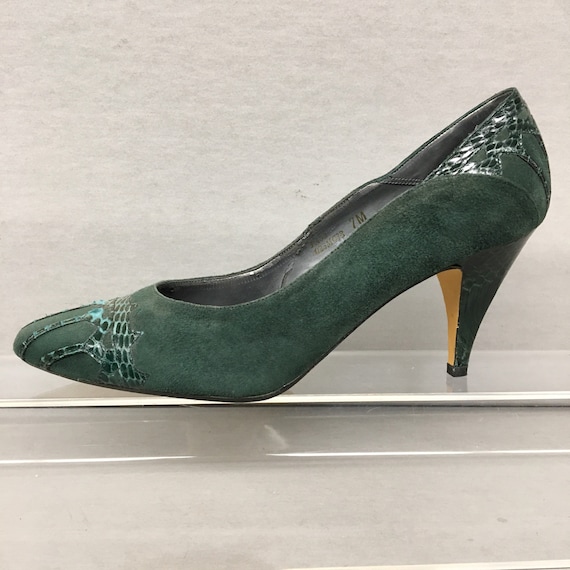 1980s 7 Vintage Maserati Green Suede Snakeskin Accent Pumps