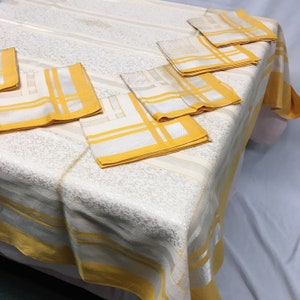 1960s Vintage White Jacquard Damask, Harvest Gold Border Rectangle Tablecloth Set with 6 matching napkins, 68&quot; x 51&quot;, As Is flawed