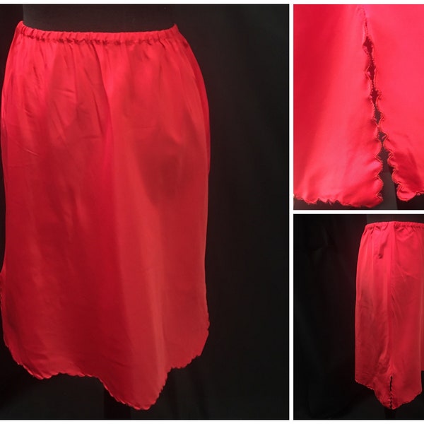 1970s S Vintage Red Woven Half-slip with scallop hem and side slits, Falls below knee, 28" waist, 24" long