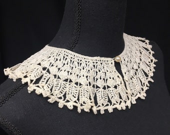 1930s Ecru cotton shell stitch removable collar with pearl beads and button, 17" neckline, 33" bottom edge, 3" height