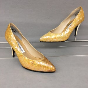 1980s 7M Vintage Maserati Yellow Satin Sequin Classic Pumps, NiB, 3.5 stiletto high heels, US 7, EU 37, UK 5 image 1