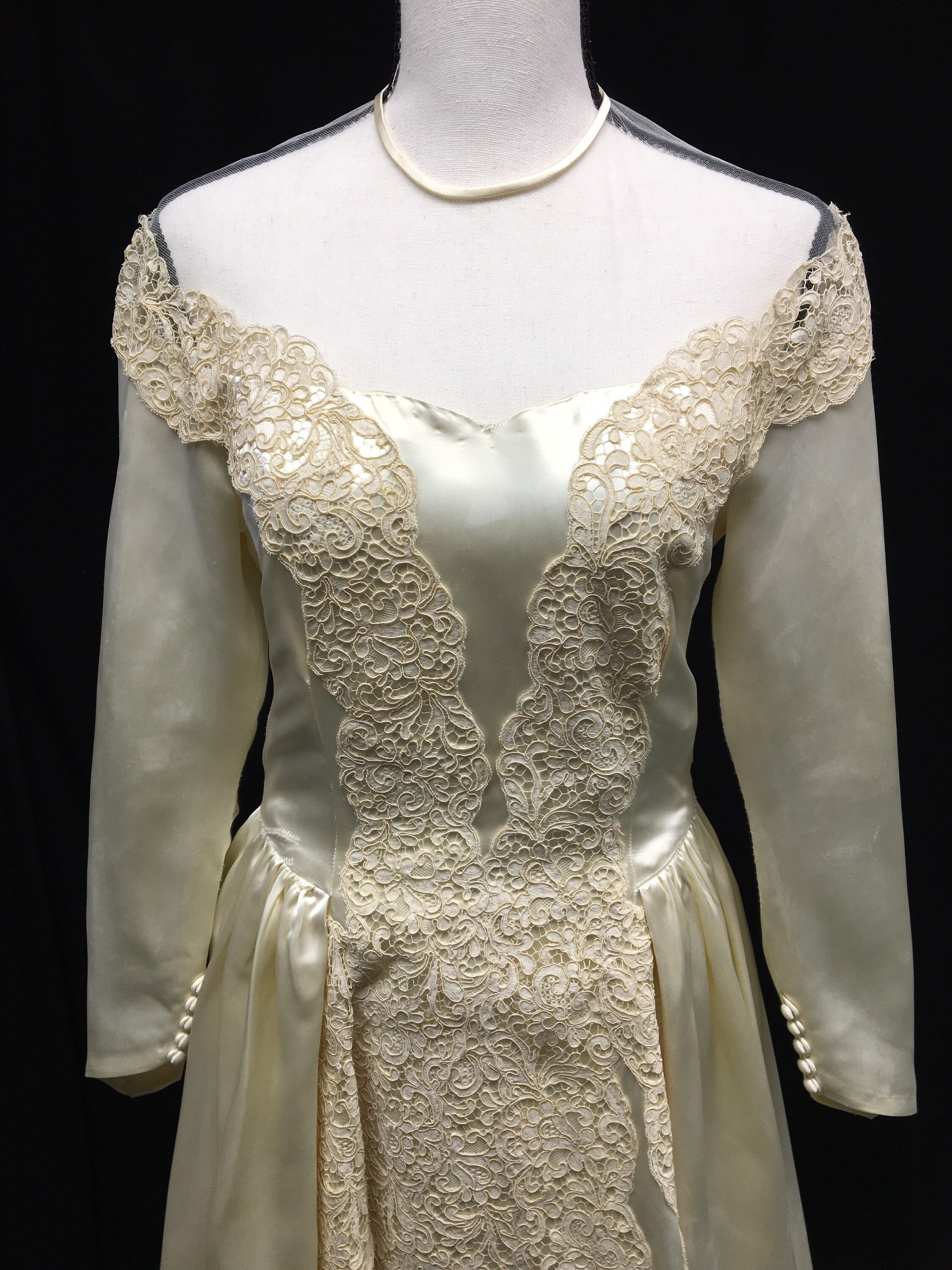 1950s S Ivory Satin Long Sleeve Wedding Gown Alencon Lace - Etsy