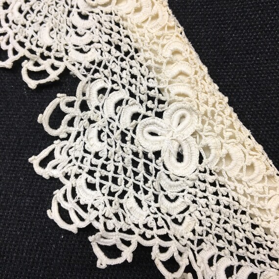 Antique Handmade Lace Collar with Crochet Button, Edwardian 1900s