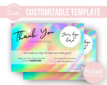 Puede incluir: Una tarjeta de agradecimiento holográfica con un fondo de arcoíris. La tarjeta dice "Gracias" con un corazón y "¡Por tu pedido!" La tarjeta también tiene un círculo con el texto "Tu logotipo aquí" y un código de descuento "THANKYOU20".