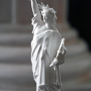 Statue of Liberty 3D Printed Model - Manhattan Landmark Replica, Home Decor, Patriotic Gift, Lounge ornament, lounge art