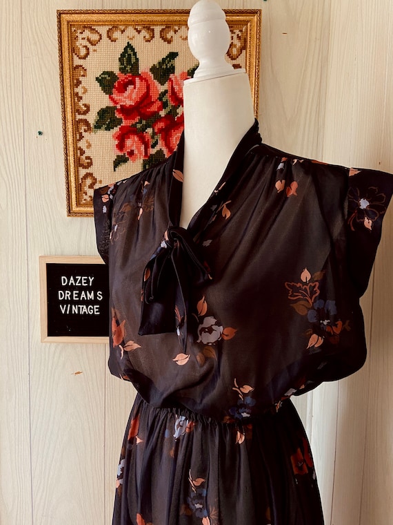 1970s bow collared dress | 1970s tie collared dres