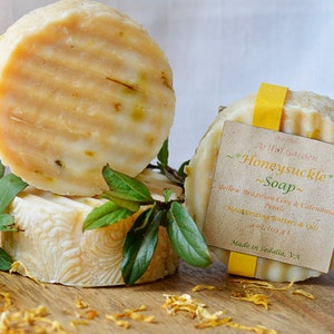 Sapone al caprifoglio, ricco di idratazione, profumo floreale