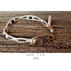 Leather Wrap Bracelet, Pearl Beads, Single Wrap Leather Bracelet, Adjustable Bracelet (A26, G12)