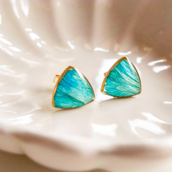 Clous d'oreilles avec œillet turquoise, Bijoux gold filled, Cadeau Saint Valentin romantique.