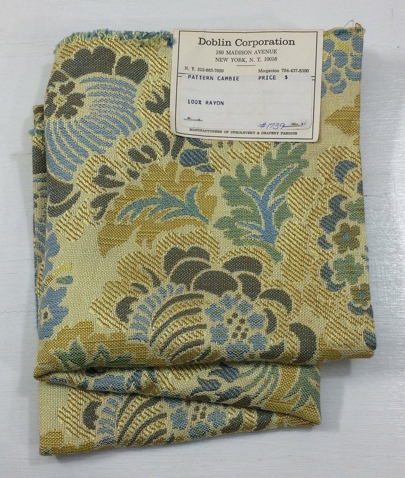 CAMBIE Mod Floral Pillow Fabric Woven Rayon Hand Bag Cloth Fashion Craft Wall Art Design Reference Material