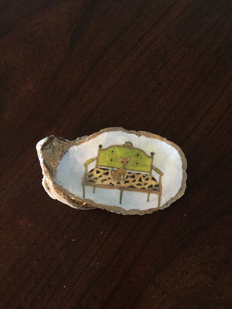 Oyster Shell ring dish ornament paper weight chihuahua on settee