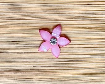 Fleur pastel, boucles d'oreilles en résine plastique, goujon en plastique hypoallergénique en cristal central, sans nickel, disponible en 4 couleurs, cadeaux pour elle