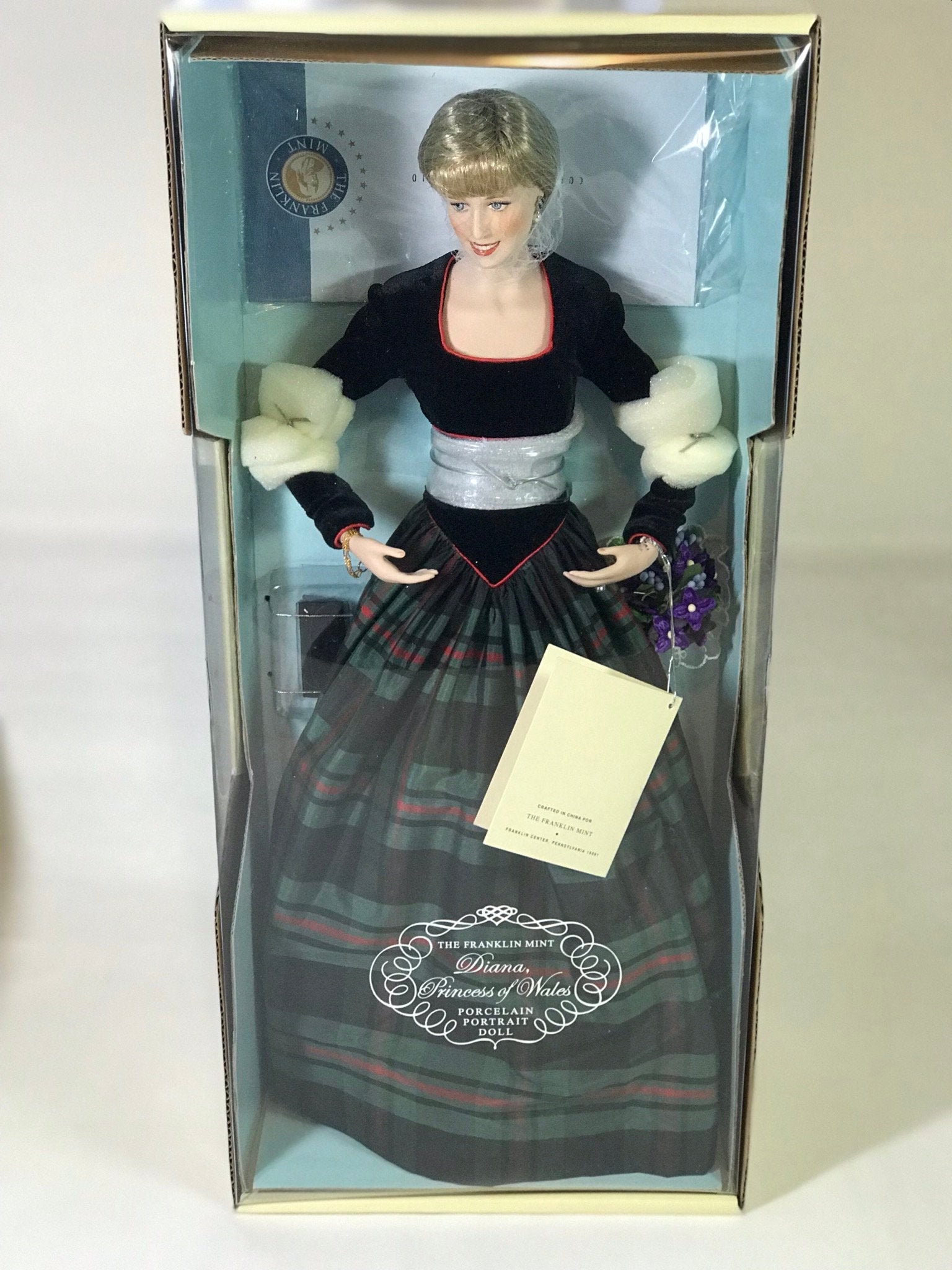 The Franklin Mint Diana Princess Of Wales Porcelain Portrait Doll Nrfb Blogknakjp 