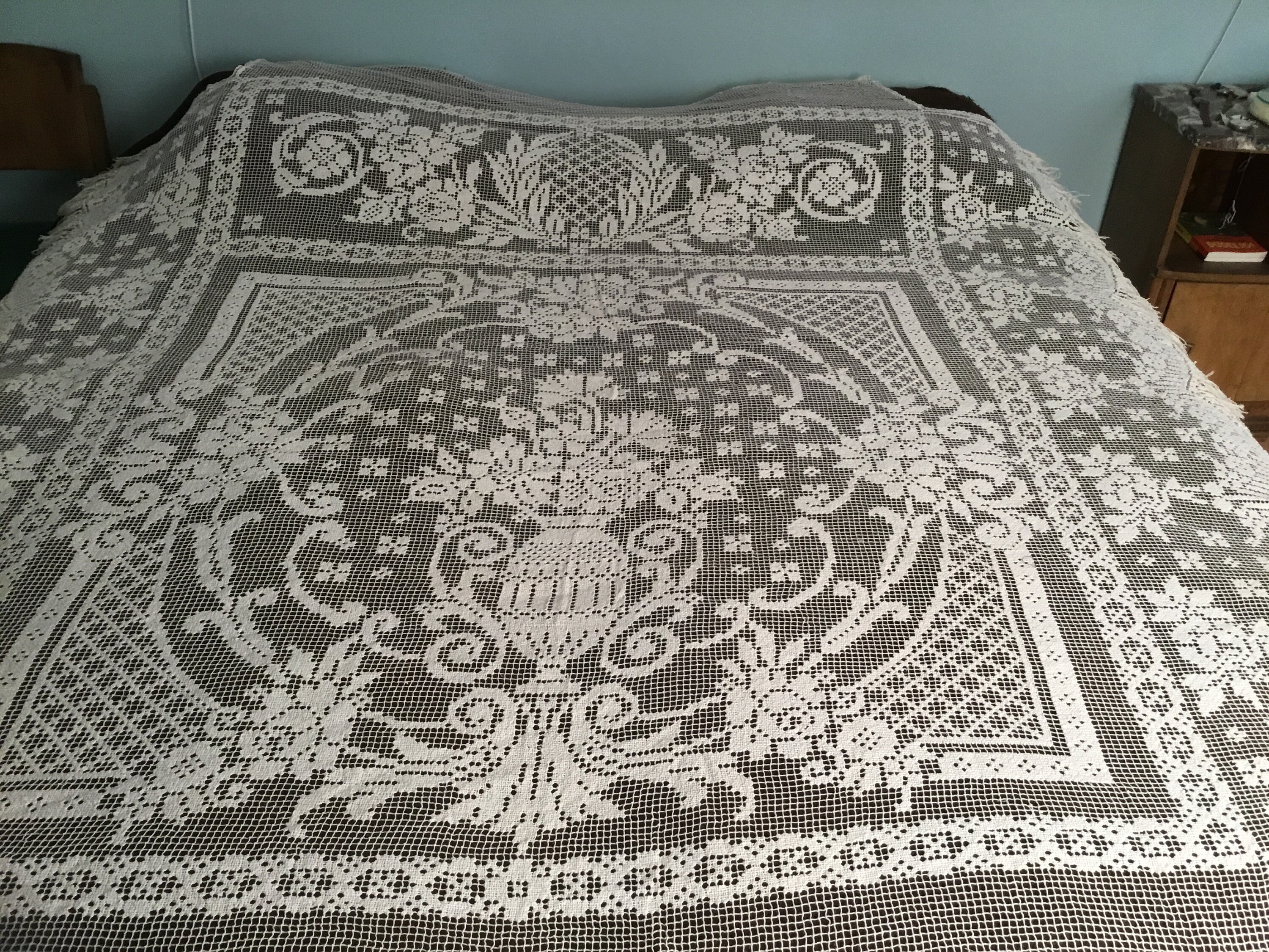 Bedspread Beautiful antique bedspread in fillet technique. Etsy