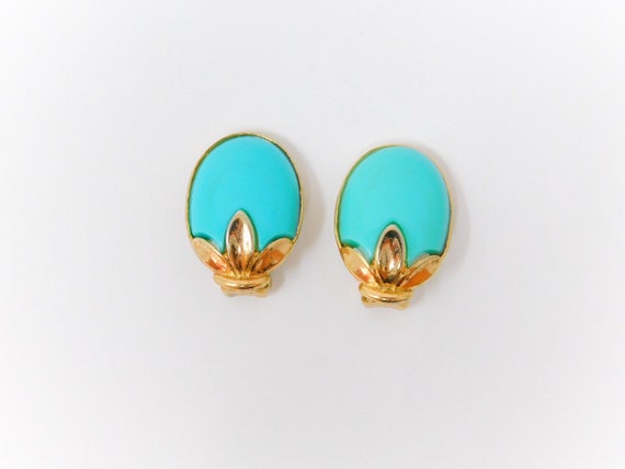 Crown Trifari © Vintage Earrings