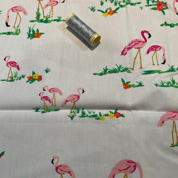 Tissu Oeko-tex Flamingo Field Pearl Fabric pour Artgalleryfabrics avec des flamants roses