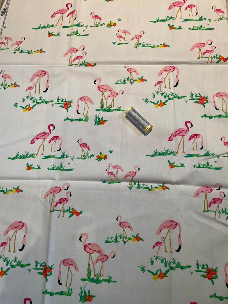 Tissu Oeko-tex Flamingo Field Pearl Fabric pour Artgalleryfabrics avec des flamants roses image 3