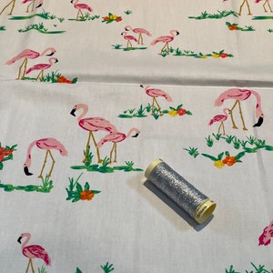 Tissu Oeko-tex Flamingo Field Pearl Fabric pour Artgalleryfabrics avec des flamants roses image 2