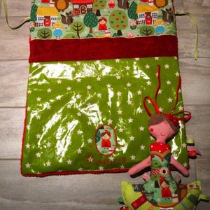 Changing mat Nomad 3 tales anise Red Riding Hood, Goldilocks, 3 little pigs reversible cotton image 1