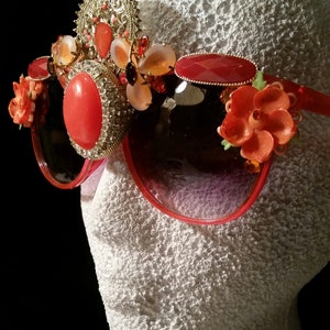 Dona Festival Glasses