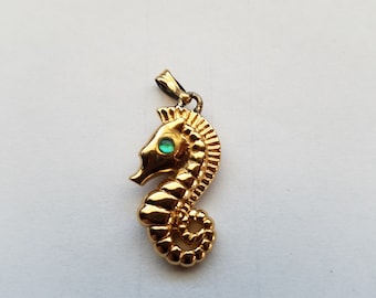 Vintage Gold Tone Seahorse Pendant