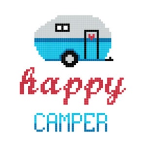 Puede incluir: Ilustraci&oacute;n de arte de p&iacute;xeles de una caravana azul y gris con un coraz&oacute;n rojo en la puerta. El texto "Happy Camper" est&aacute; debajo de la caravana en rojo y azul.
