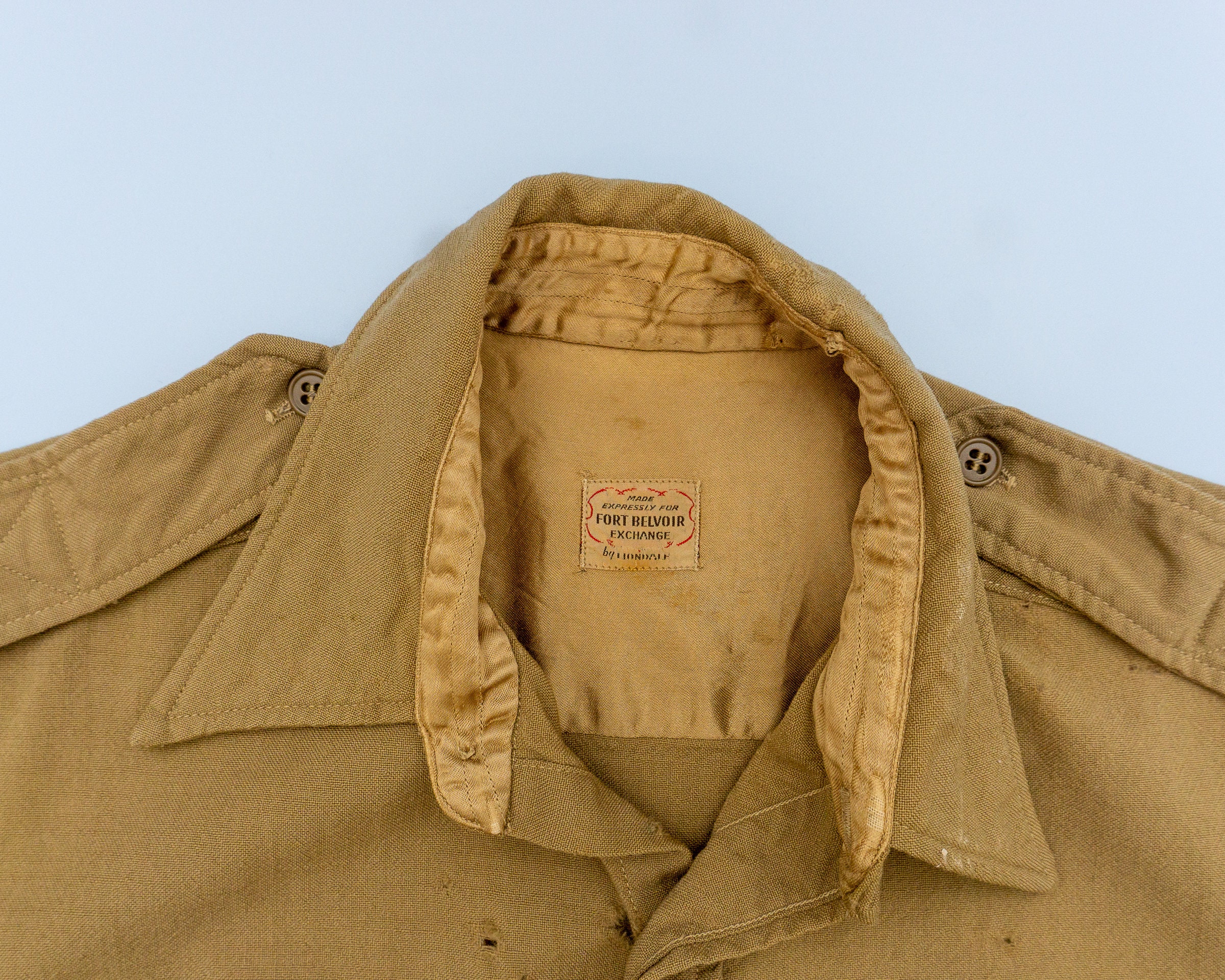 Chemise Militaire Française Vintage Années 60 – Coton Beige, Taille L, Neuve Sans étiquettes