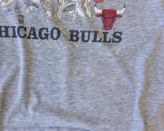 90s Vintage Chicago Bulls Basketball T-Shirt | Vi… - image 2