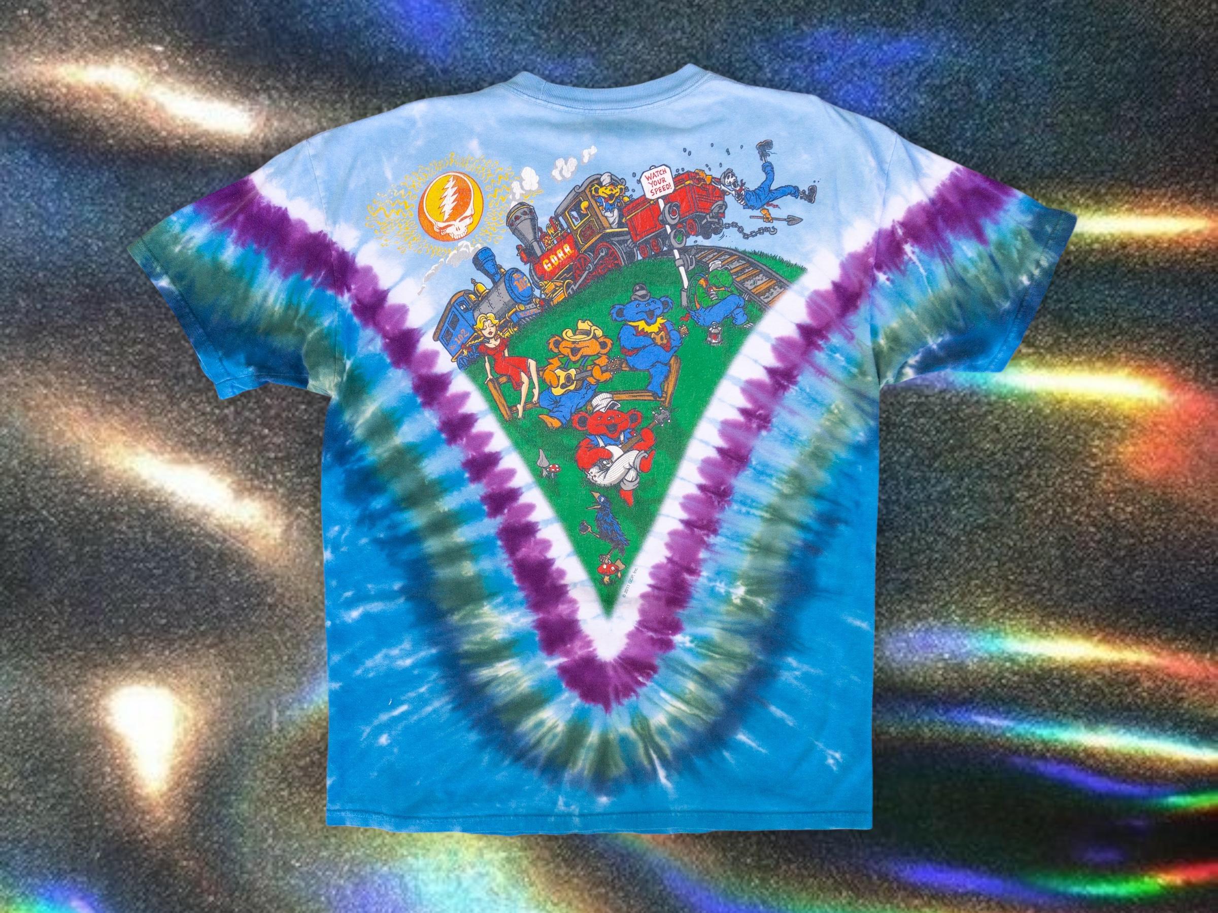 Vintage Y2K Grateful Dead Liquid Blue Tie-dye T-shirt, Train Bear