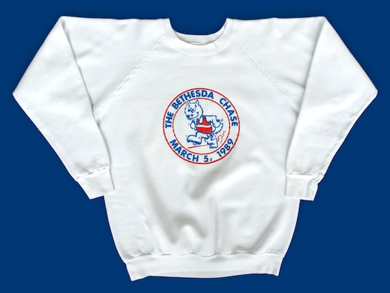 The Bethesda Chase Vintage Raglan Sweatshirt - 19… - image 1