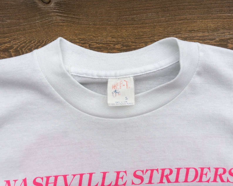 80s Vintage YMCA Nashville Striders Women/'s 10K Race T-Shirt Long Sleeved