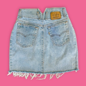 Vintage Levis Denim Skirt | High Waisted | Size XS/SM | Size 24/25
