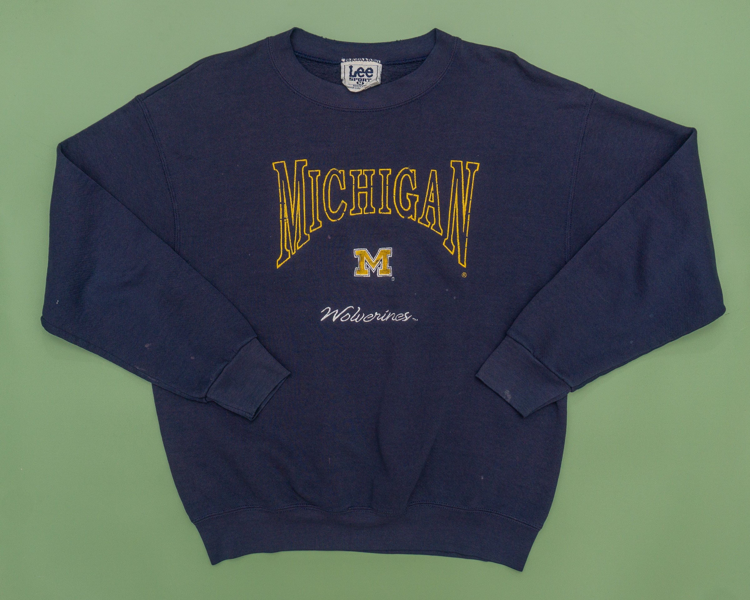 Vintage Michigan Crewneck Sweatshirt, Distressed Michigan Shirt, Michigan  Fan Crewneck Michigan Gift, College Sweater