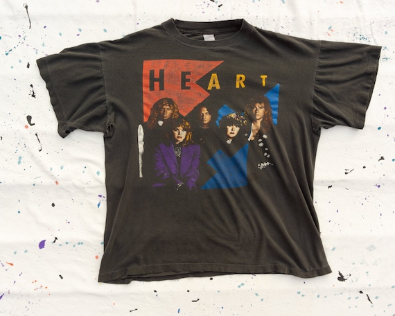 Vintage Heart Concert T-shirt 90s European - Etsy