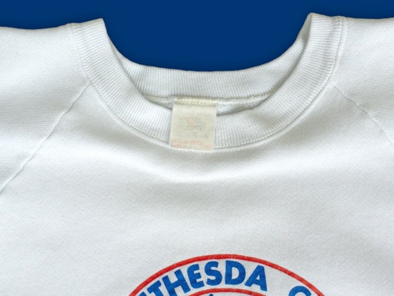 The Bethesda Chase Vintage Raglan Sweatshirt - 19… - image 6