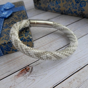 Idde de Obatala Bracelet Inspired Orisha bracelet beaded bracelet ilde de mazos Obatala  Bracelet white  Yoruba spiritual Santeria beads